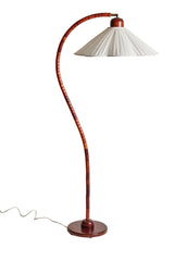 Golvlampa Markslöjd Svanhals – Mahognybetsad bok, sent 1900-tal