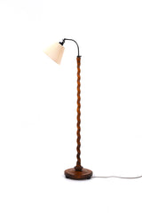 Golvlampa i trä, tidig 1900-tal
