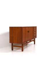 Sideboard "Oden" av Nils Jonsson för Troeds, Bra Bohag