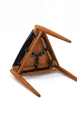 Pall i ek och svart läder av Östen Kristiansson för Luxus