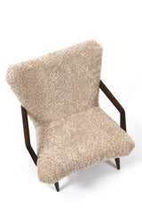 Fåtöljer i fårskinn av Svante Skogh, 1950-tal