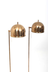 Golvlampor i mässing. Guldfärgade Bergboms lampor med runt kupa