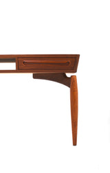 Teak soffbord med fyra lådor på sidorna Design med spindelliknande ben