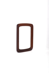 Spegel med brunt trä ram