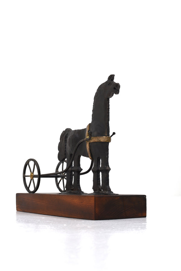 Bertil Vallien och Horst Graf, skulptur, smidesjärn i form av en häst med vagn för Boda Smide. 