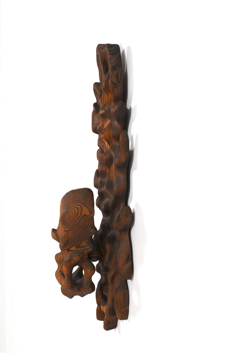 Erkki Hovi väggljusstake i skulpterat trä - Finn Atelier Oy, Finland 70-tal