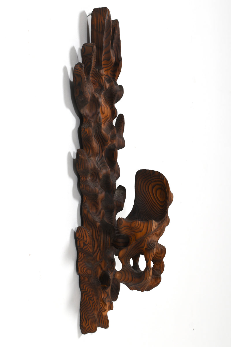 Erkki Hovi väggljusstake i skulpterat trä - Finn Atelier Oy, Finland 70-tal