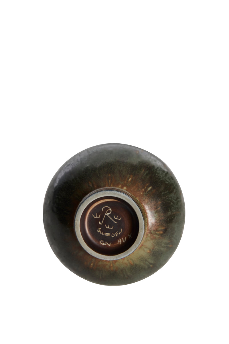 Bottenstämpel på keramikskål från Rörstrand – med Gunnar Nylunds signatur och modellmärkning.