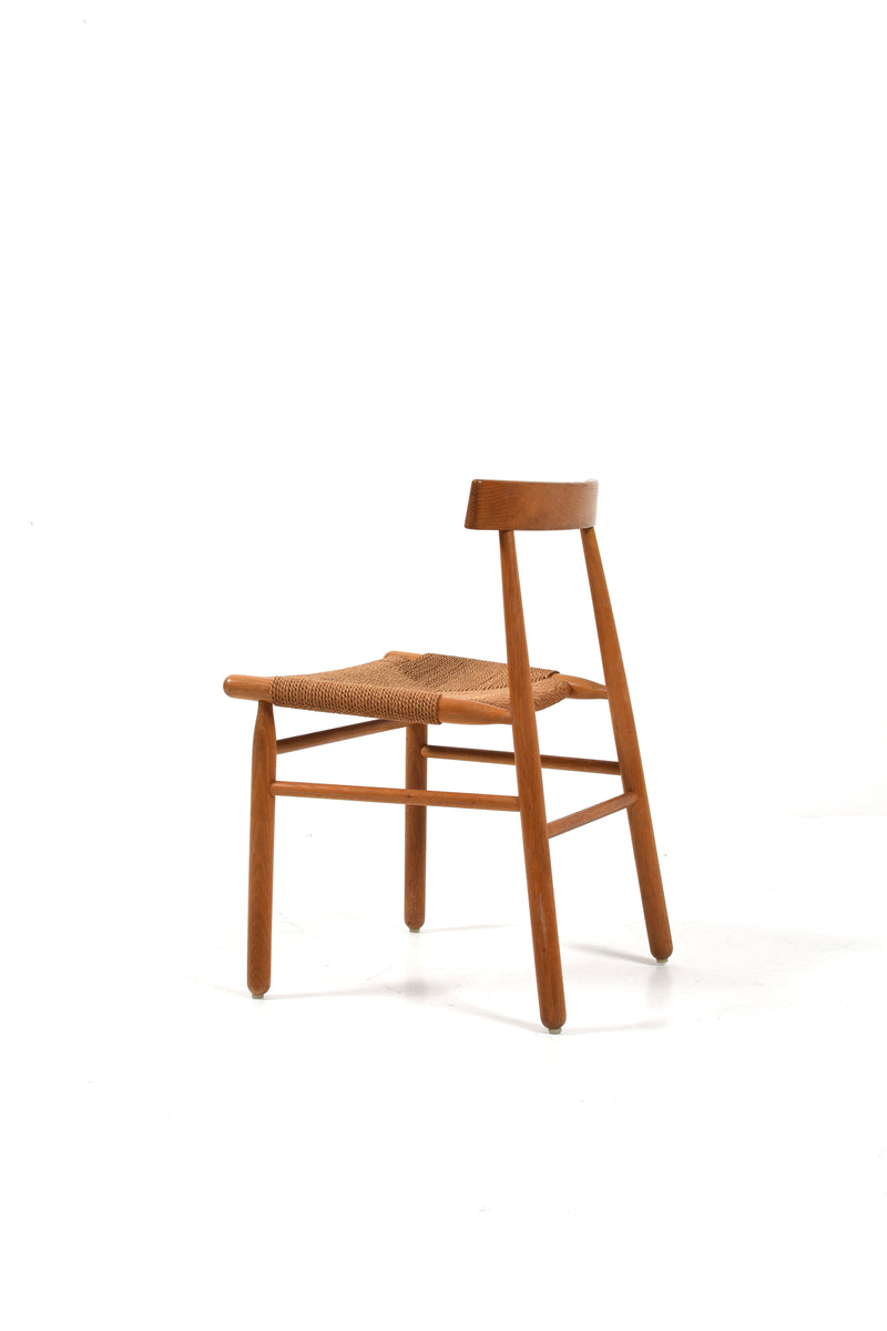 Dansk stol i ek med flätad sits i papperssnöre, 1950-tal