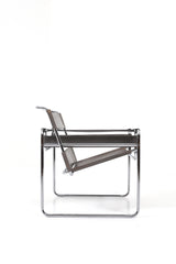 Ett par Wassily Lounge Chairs av Marcel Breuer för Knoll