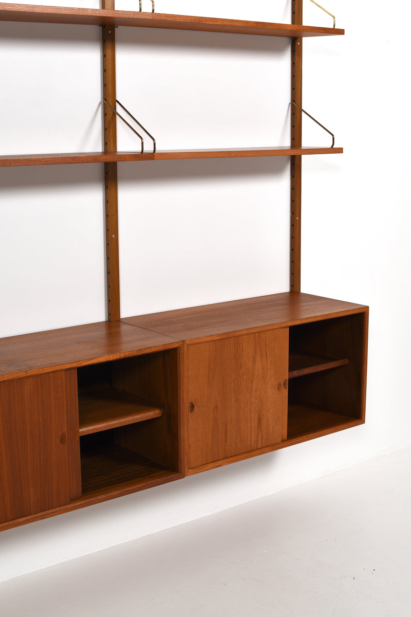 Hyllsystem "Royal System" av Poul Cadovius, Danmark, 60tal