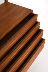 Hyllsystem "Royal System" av Poul Cadovius, Danmark, 60tal