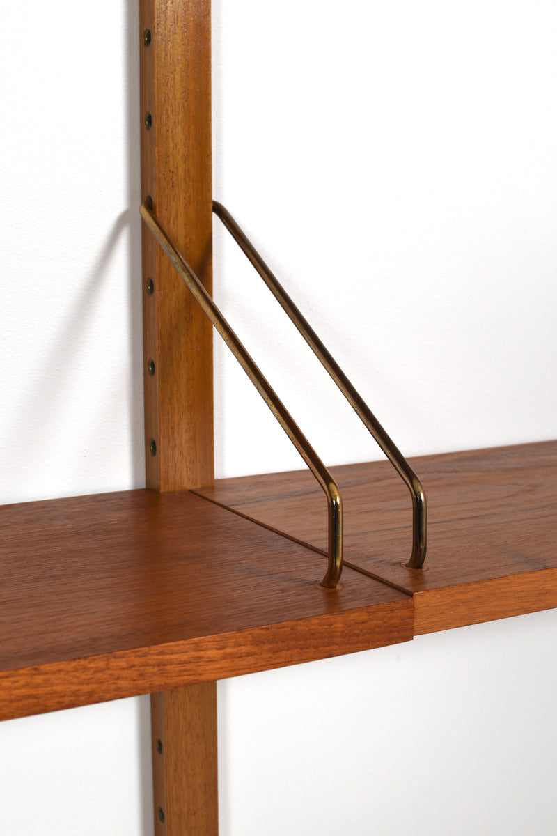 Hyllsystem "Royal System" av Poul Cadovius, Danmark, 60tal